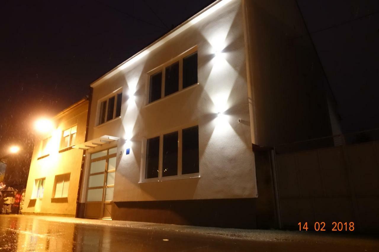 2I Rooms Джяково Экстерьер фото